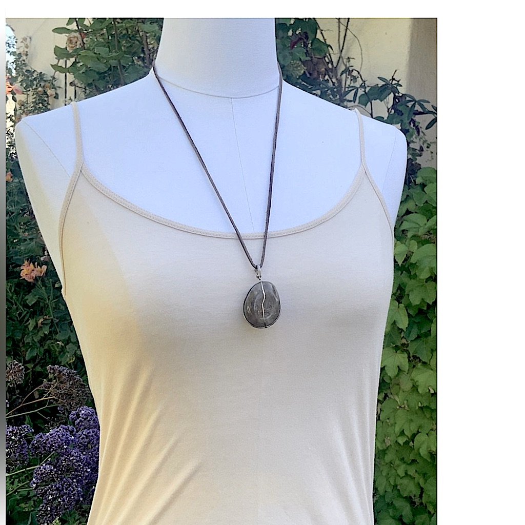 Soolip Artisanal Quartz And Diamond Necklace Luxury Organic Statement Jewelry 400$